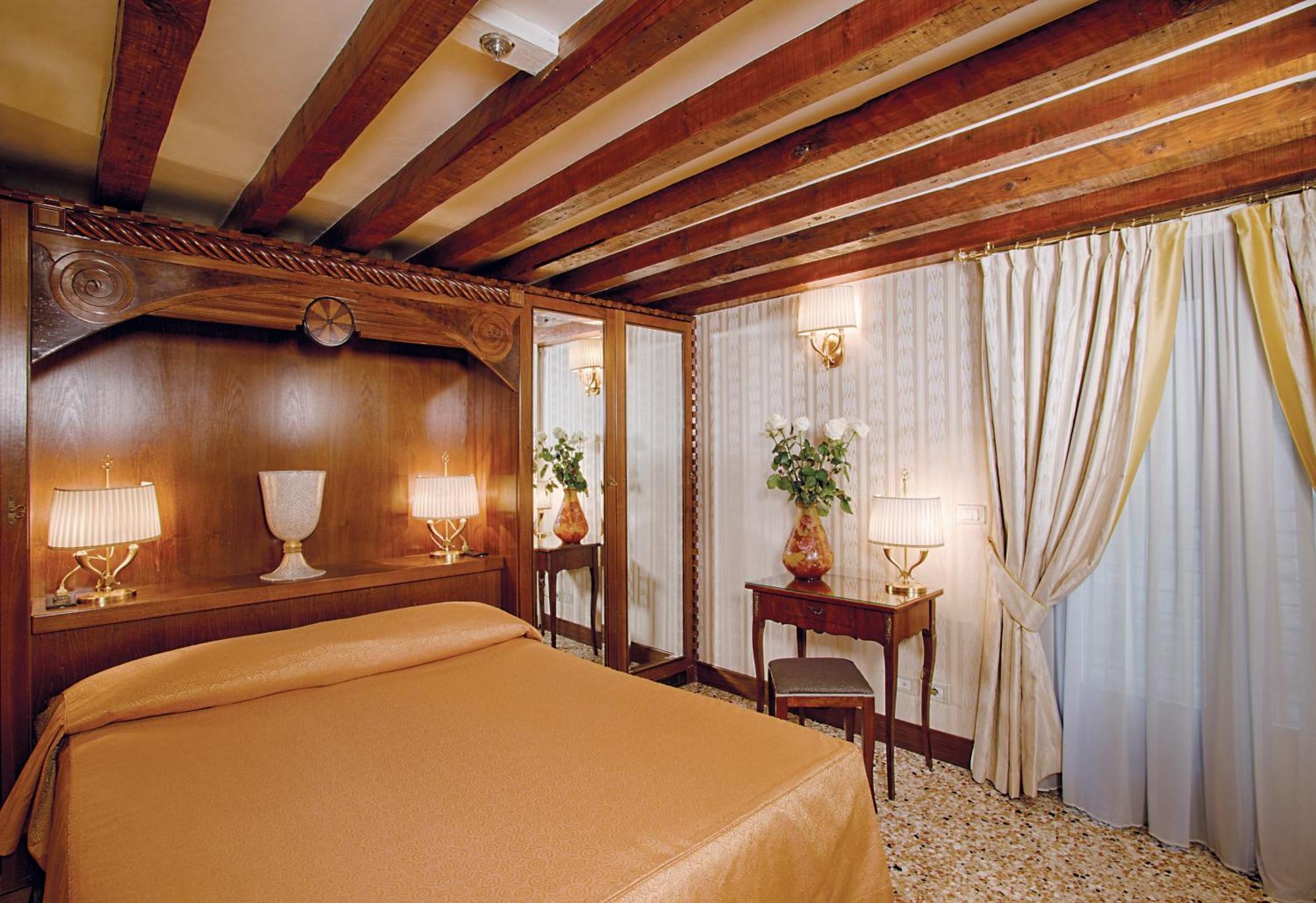 Superior Double Room,1209352201:JPEG