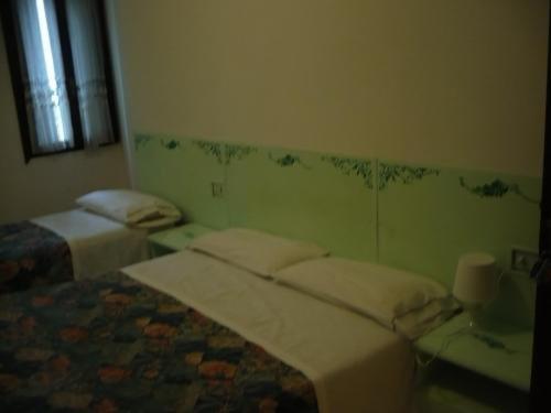 Triple Room,63399277:JPEG