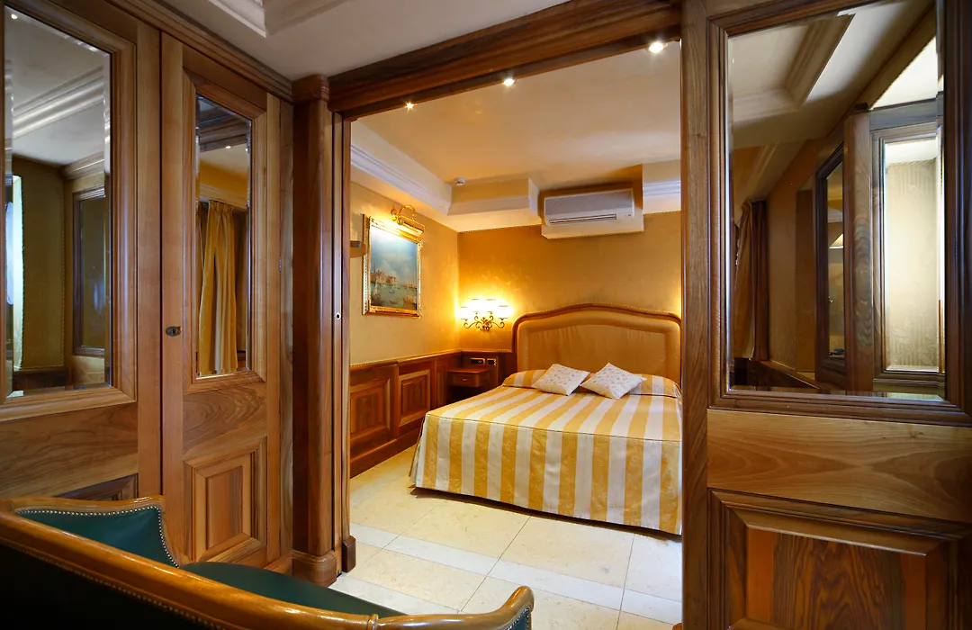 Hotel Ca' dei Conti-1