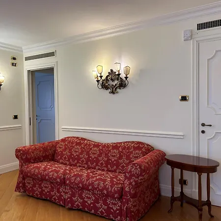 Suites Torre Dell'Orologio-3